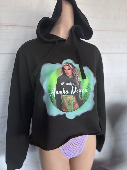 “Annika Dixon” Cropped Hoodie